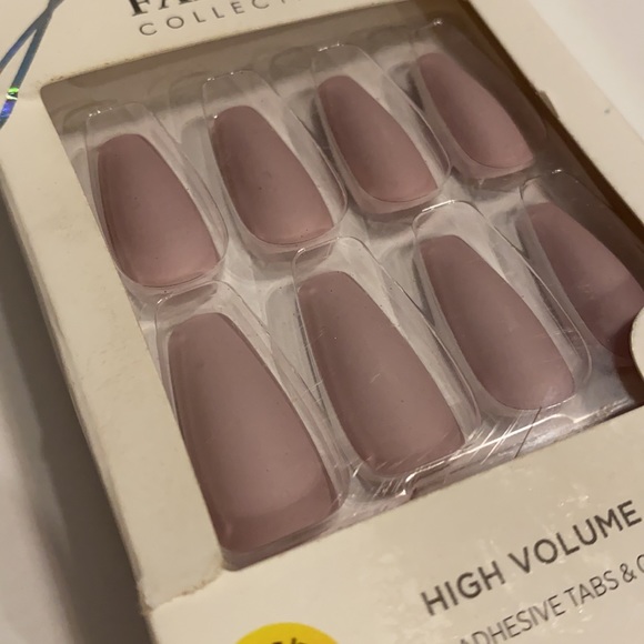 Kiss High Volume Gel Sculpted Nails Fantasy Collection - Picture 6 of 6